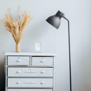 TVG - Lampe sur pied gris mat